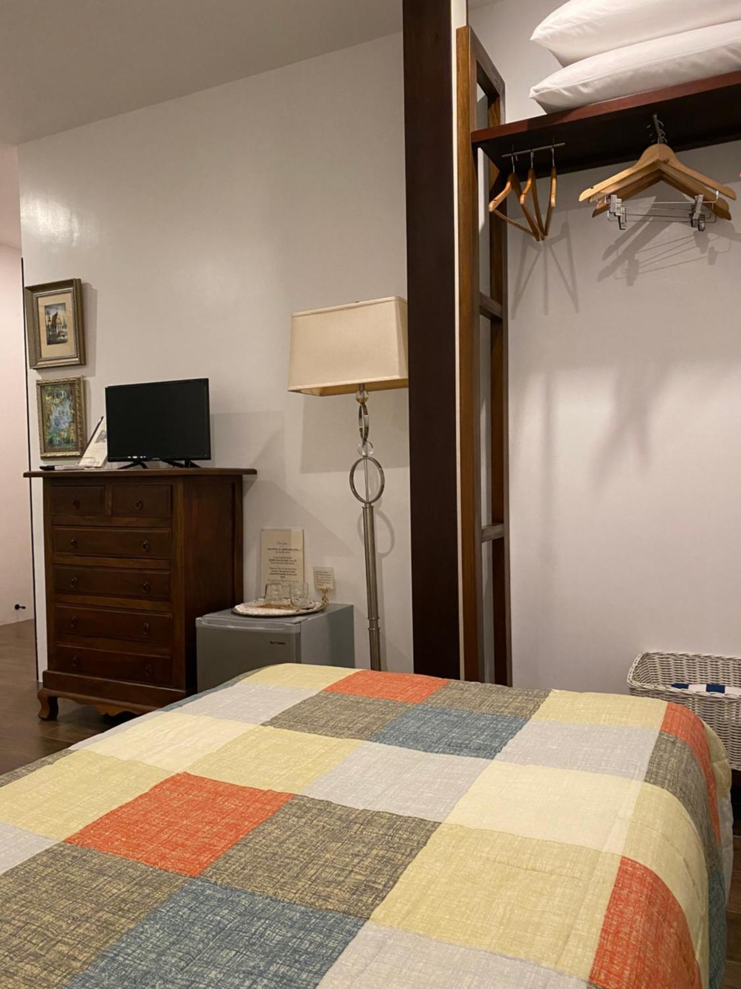 Balai Benedicere Bed & Breakfast Bacnotan Экстерьер фото